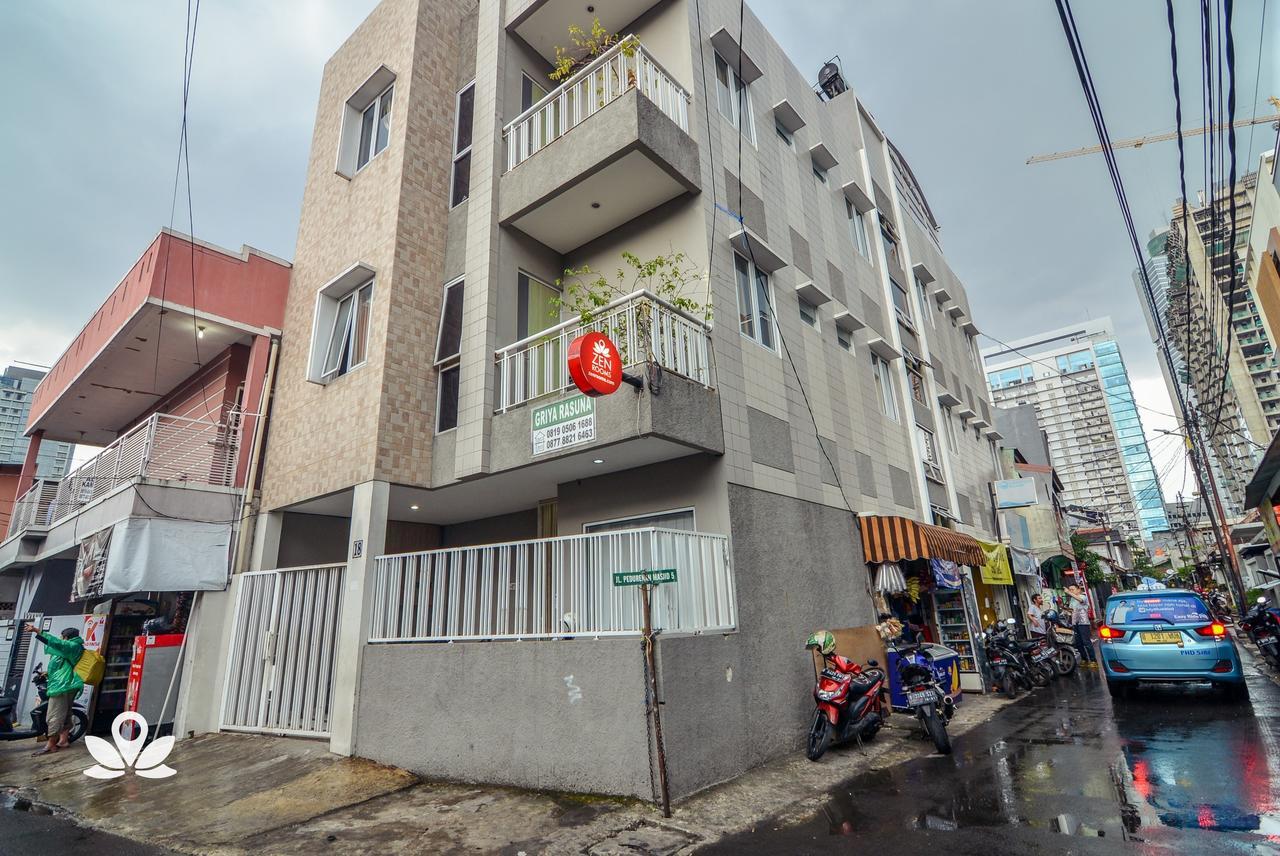 Zen Rooms Karet Pedurenan Джакарта Екстериор снимка