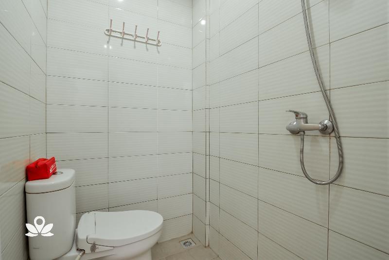 Zen Rooms Karet Pedurenan Джакарта Екстериор снимка
