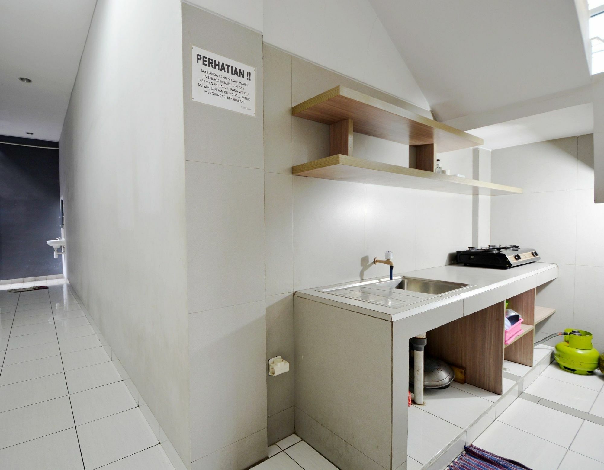 Zen Rooms Karet Pedurenan Джакарта Екстериор снимка