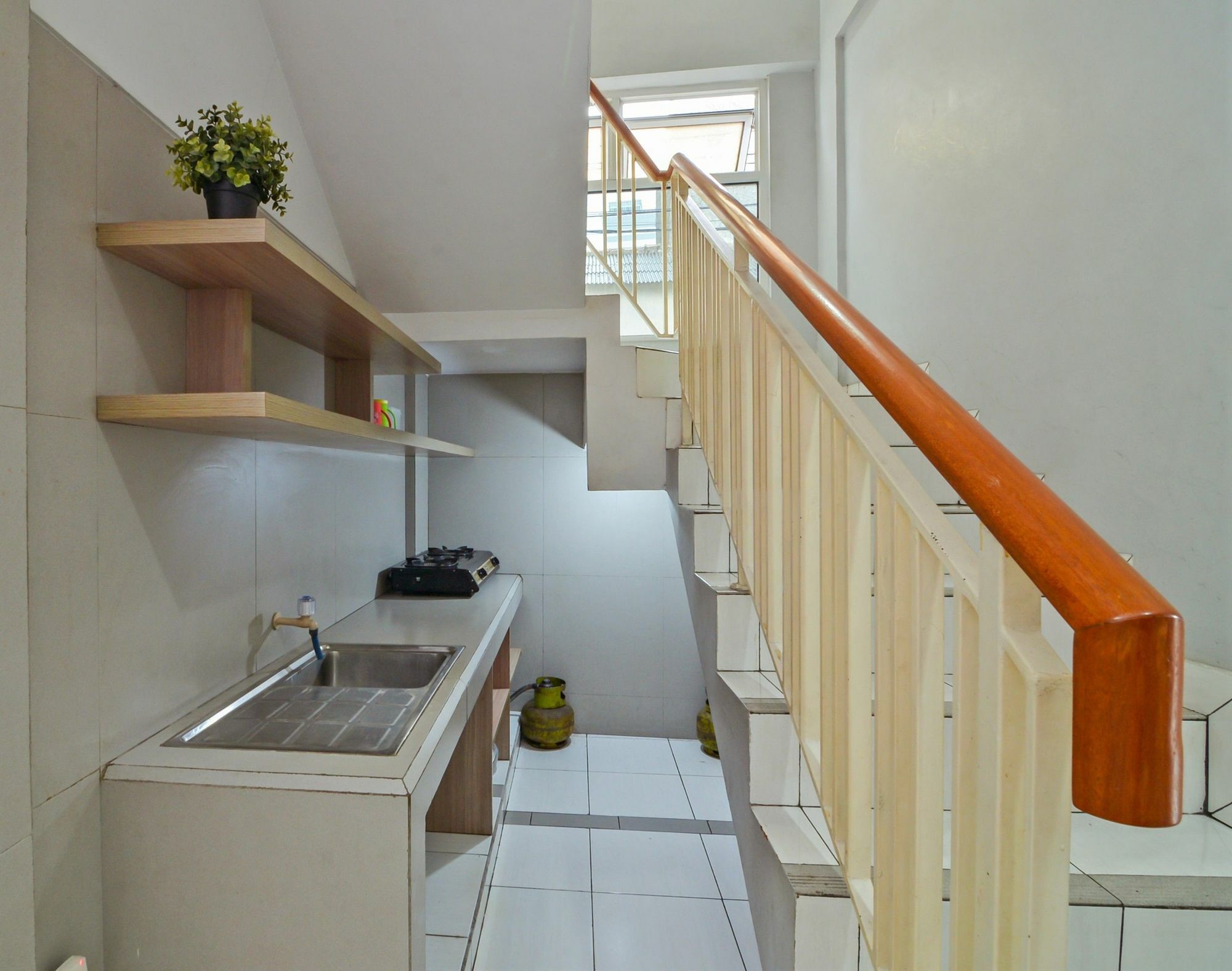 Zen Rooms Karet Pedurenan Джакарта Екстериор снимка